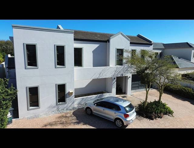 5 BEDROOM HOUSE TO LET IN BIG BAY
